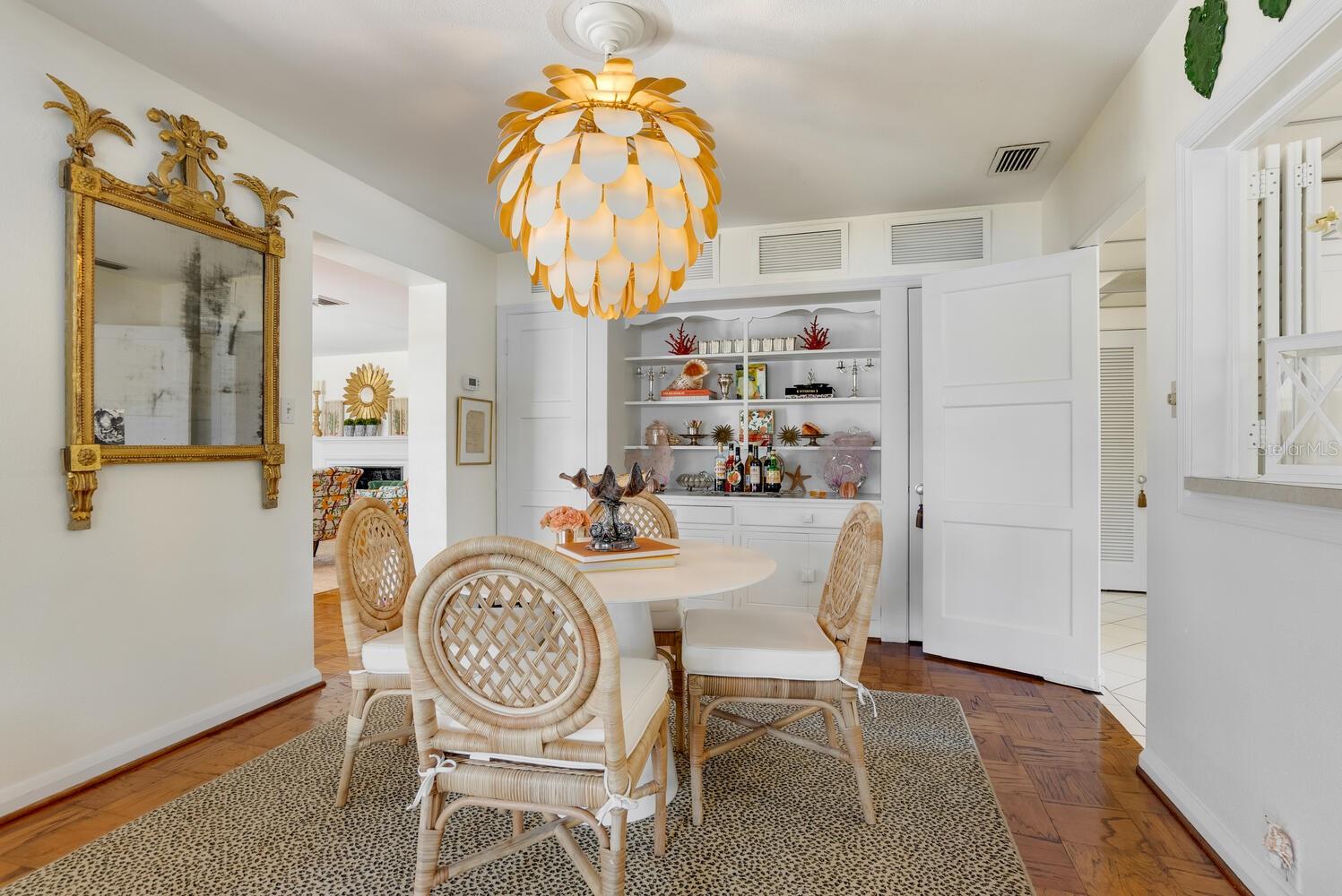 Image 16 of 77 For 1542 Gulfview Drive