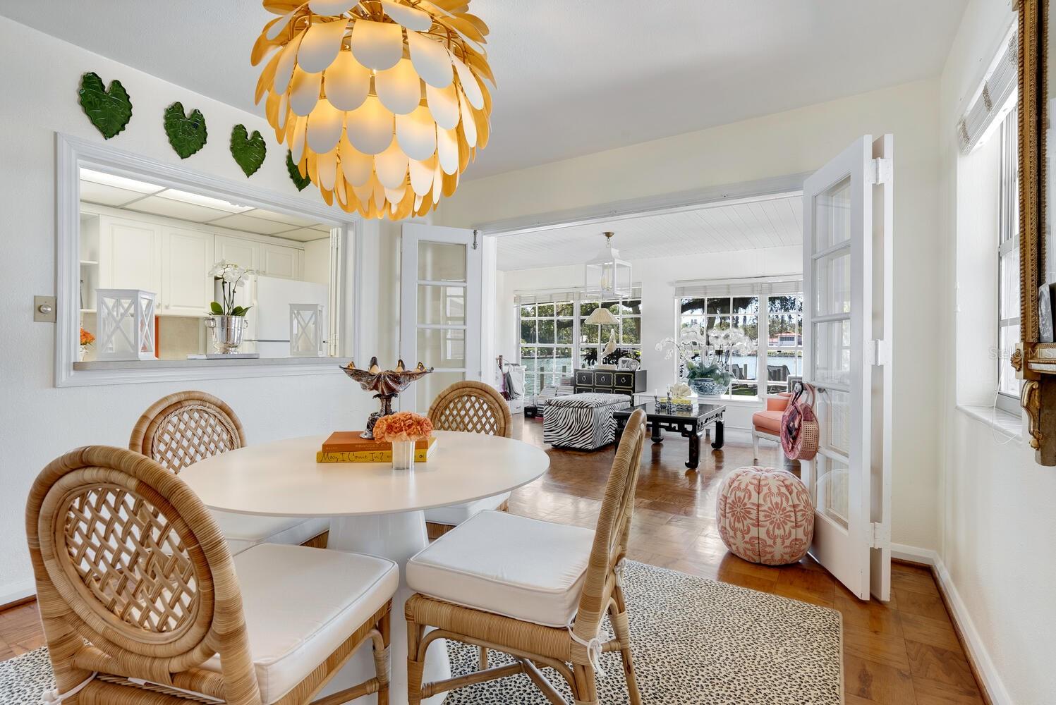 Image 17 of 77 For 1542 Gulfview Drive