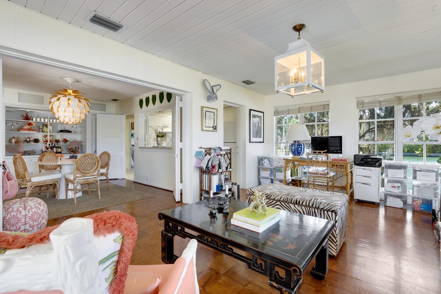 Image 19 of 77 For 1542 Gulfview Drive