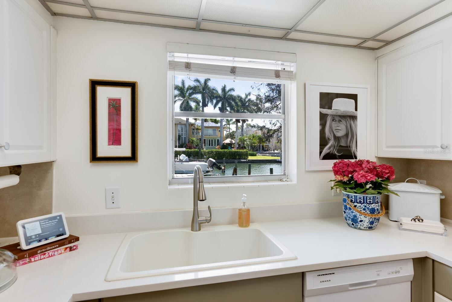 Image 24 of 77 For 1542 Gulfview Drive