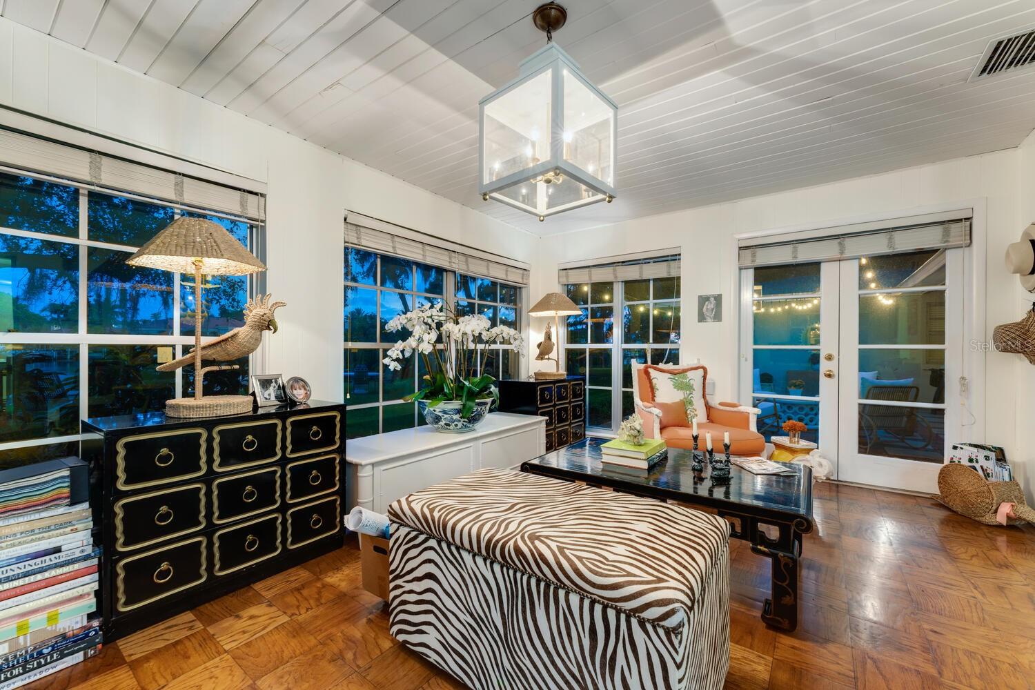 Image 52 of 77 For 1542 Gulfview Drive