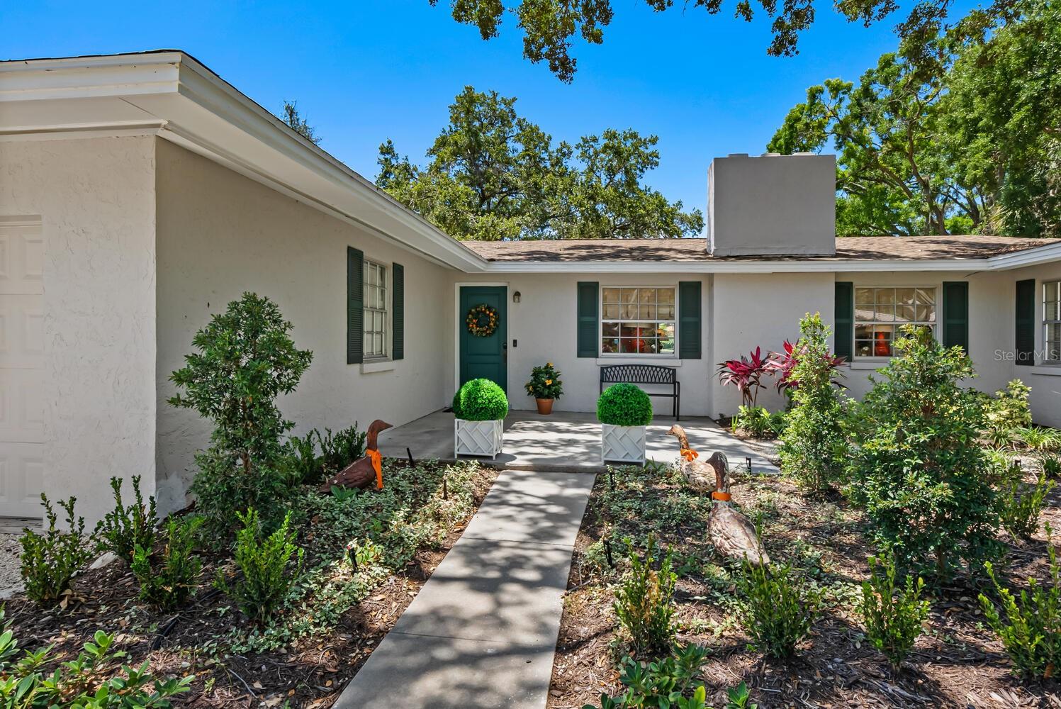 Image 6 of 77 For 1542 Gulfview Drive