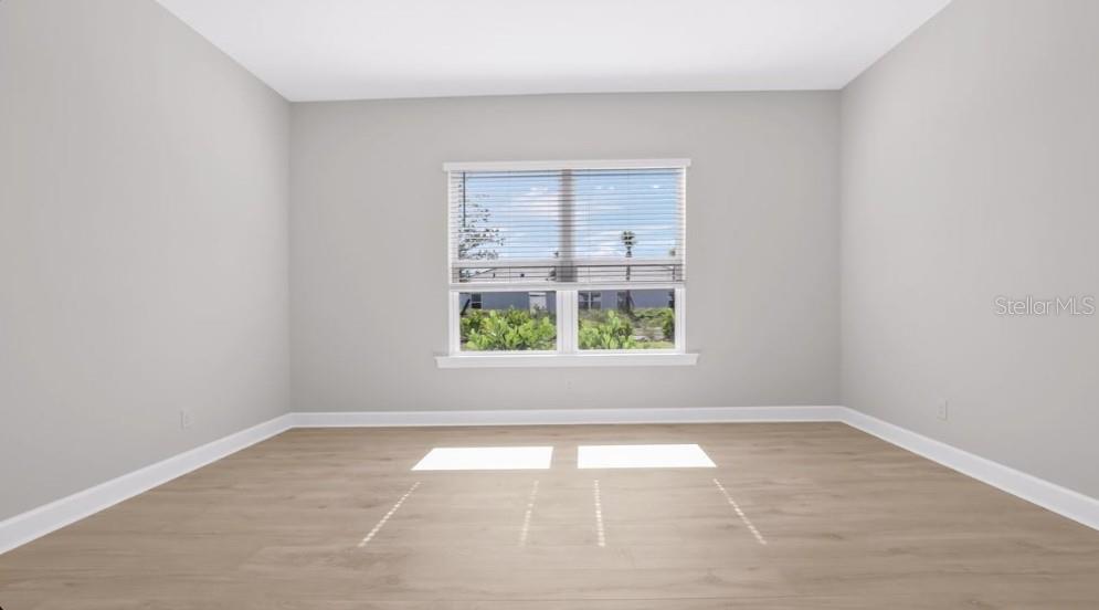 Image 10 of 34 For 26909 Victoria Place