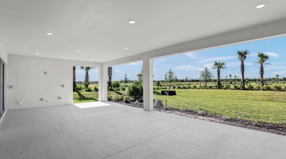 Image 21 of 34 For 26909 Victoria Place