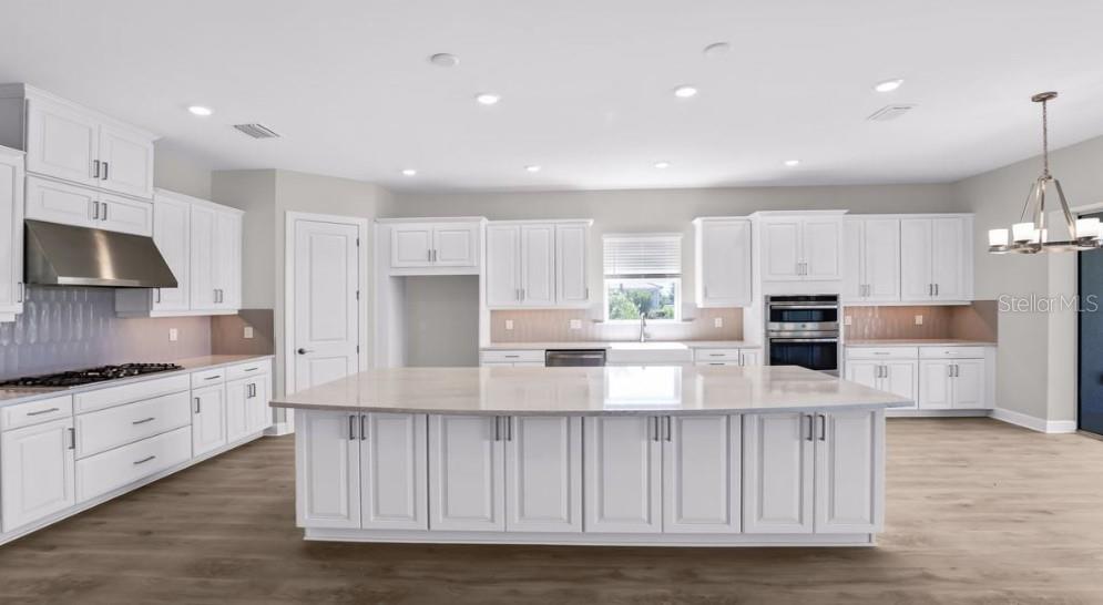 Image 3 of 34 For 26909 Victoria Place