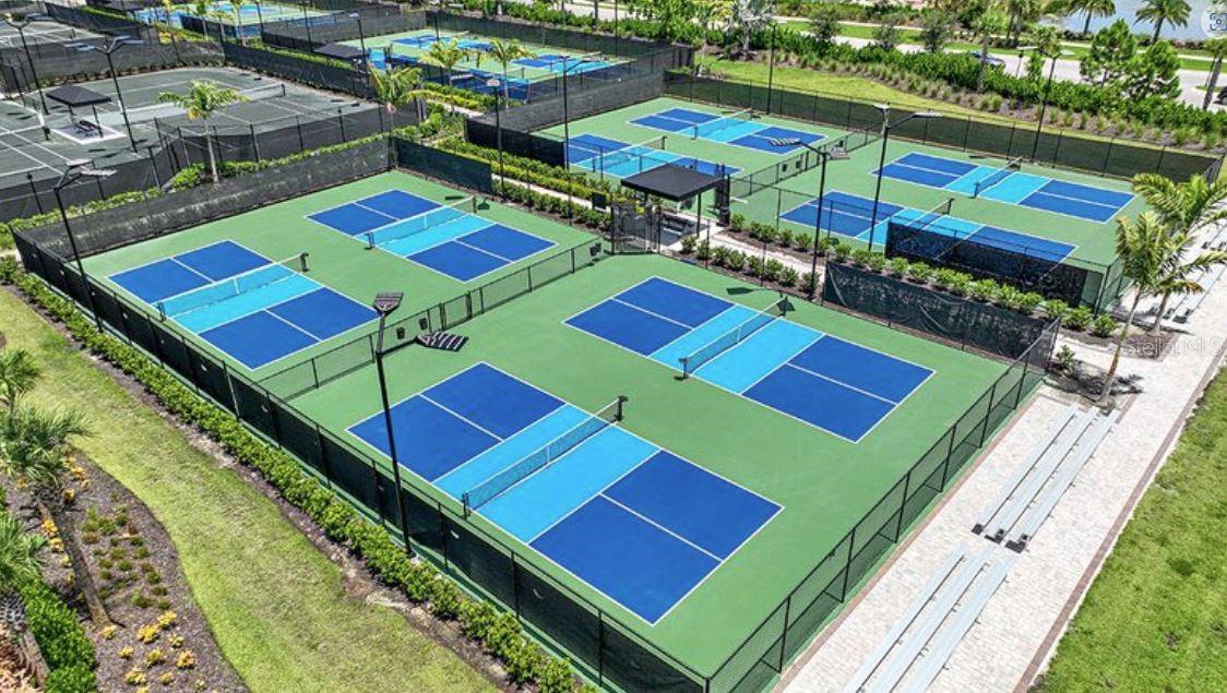 Image 31 of 34 For 26909 Victoria Place