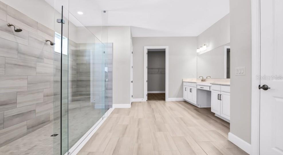 Image 5 of 34 For 26909 Victoria Place