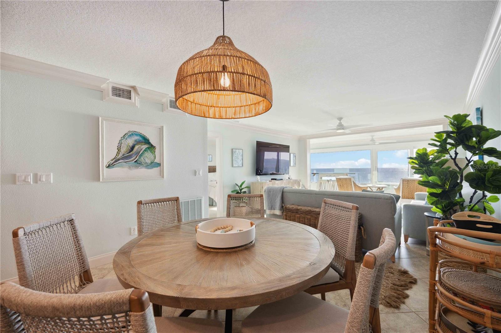 Image 13 of 65 For 6140 Midnight Pass Road 407