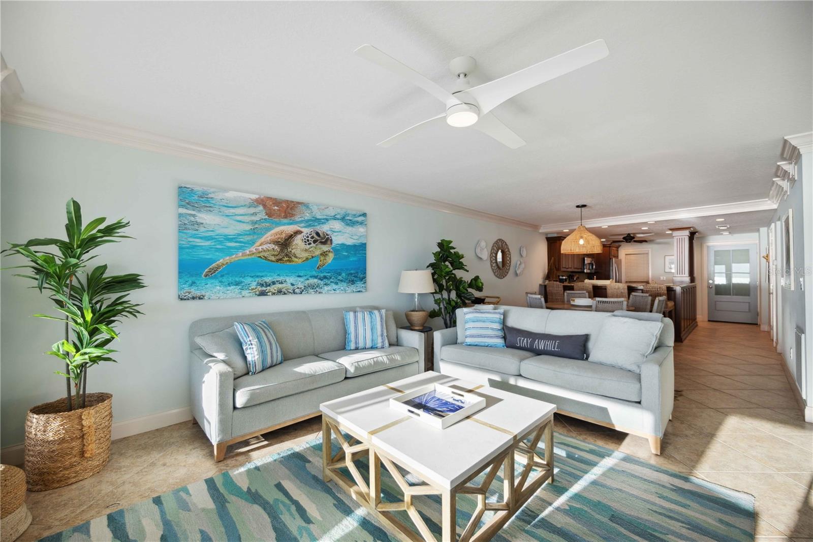 Image 38 of 65 For 6140 Midnight Pass Road 407