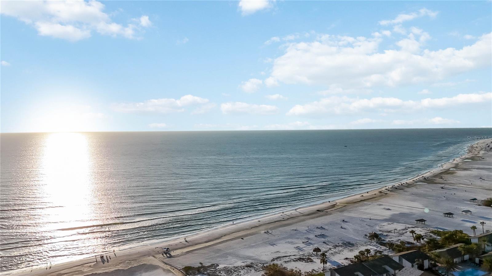 Image 63 of 65 For 6140 Midnight Pass Road 407