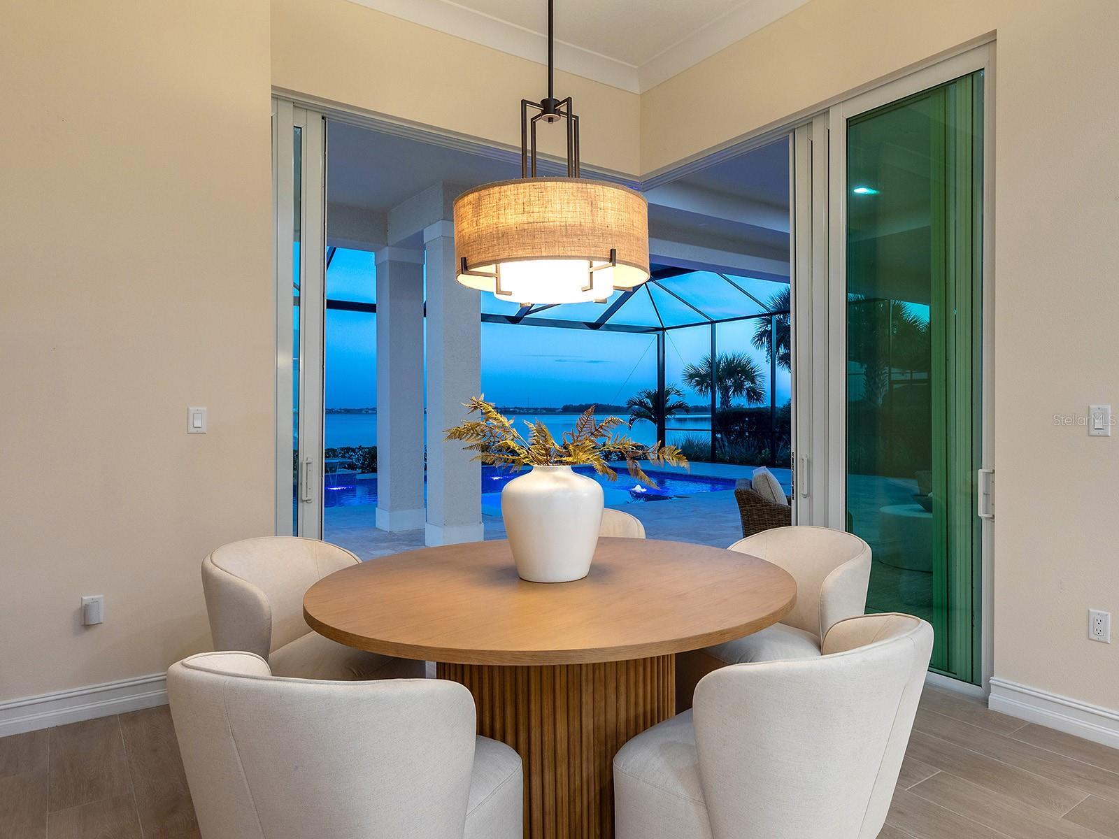 Image 25 of 81 For 508 Blue Shell Loop