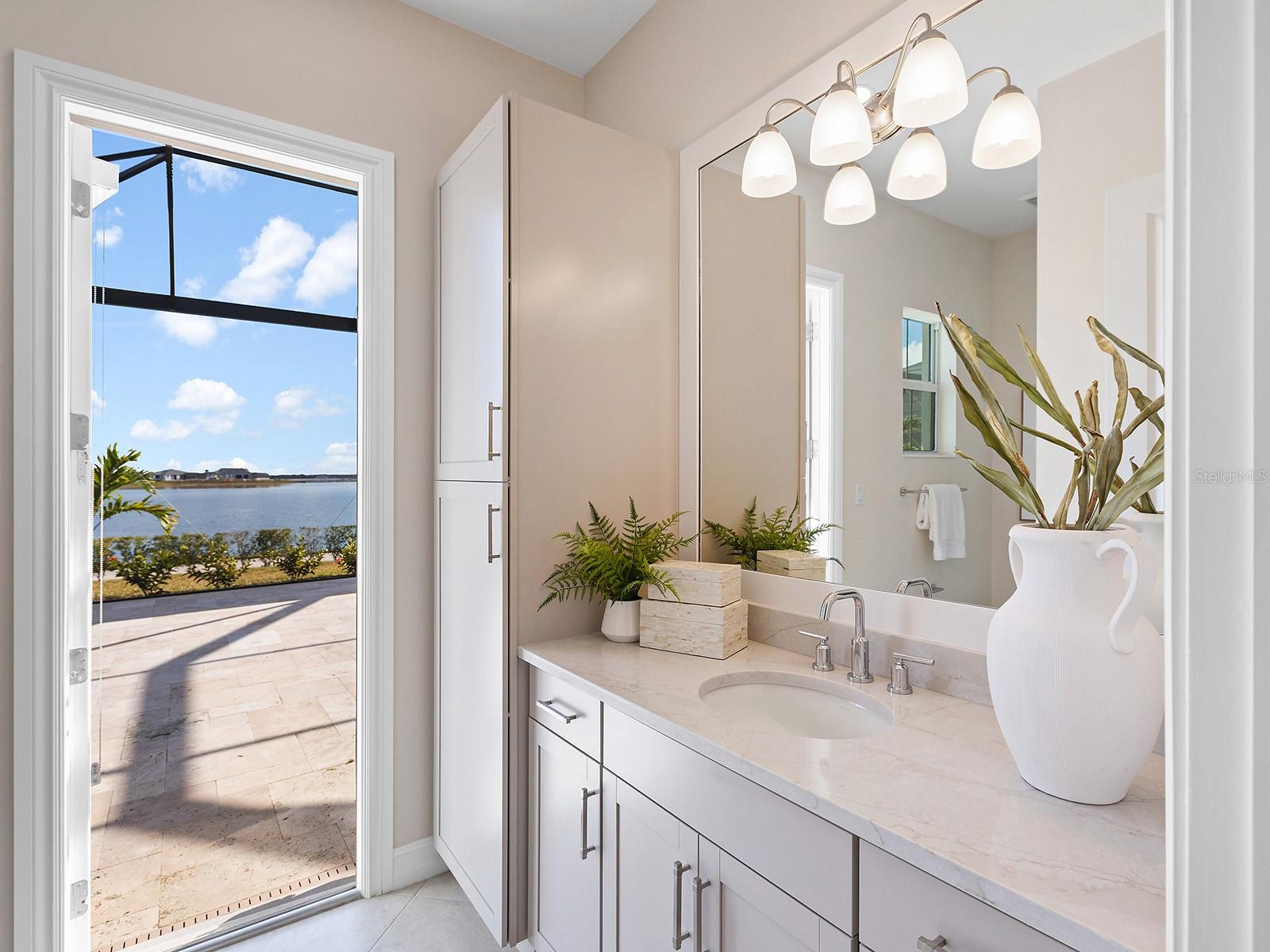 Image 29 of 81 For 508 Blue Shell Loop