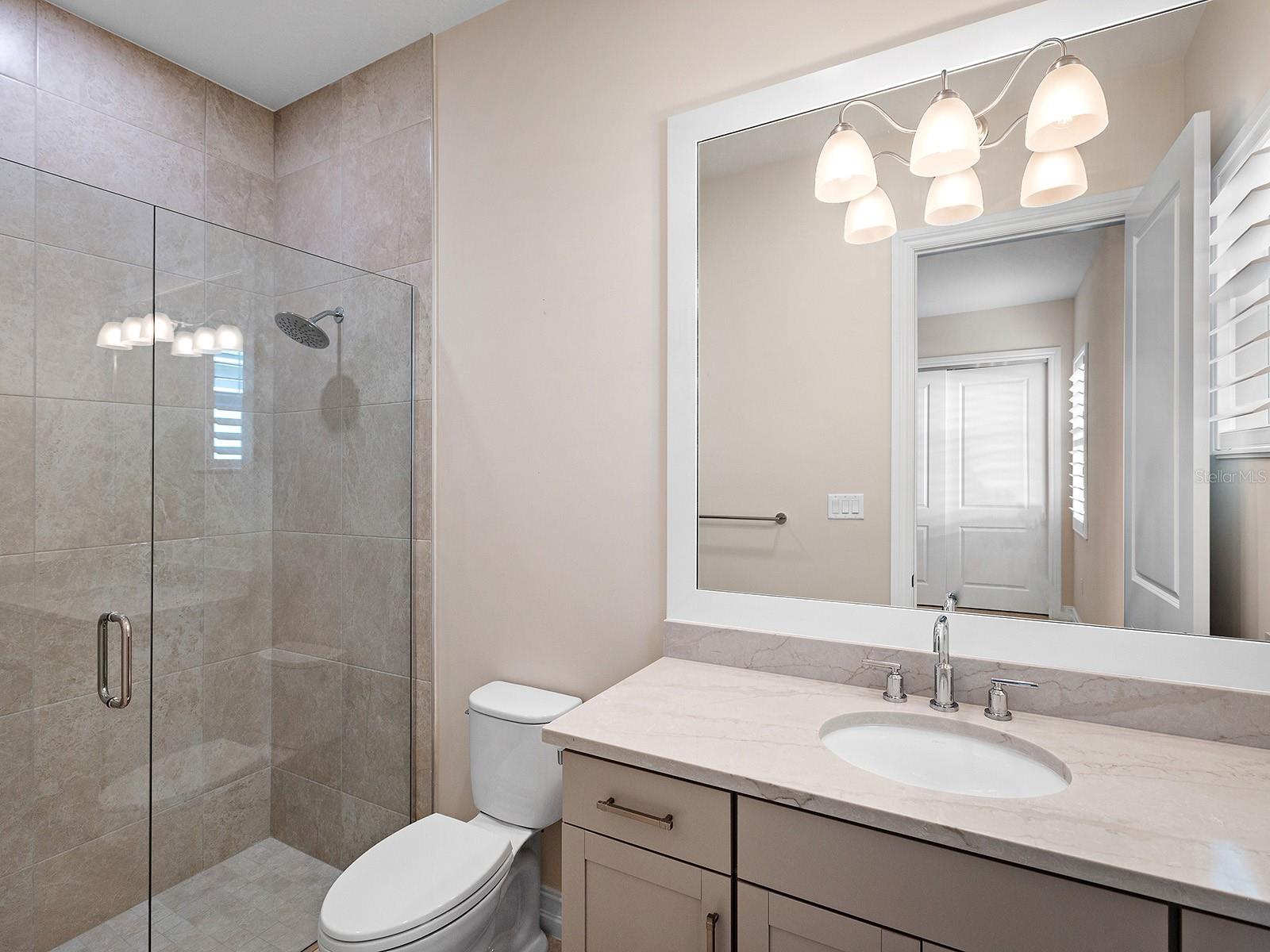 Image 44 of 81 For 508 Blue Shell Loop