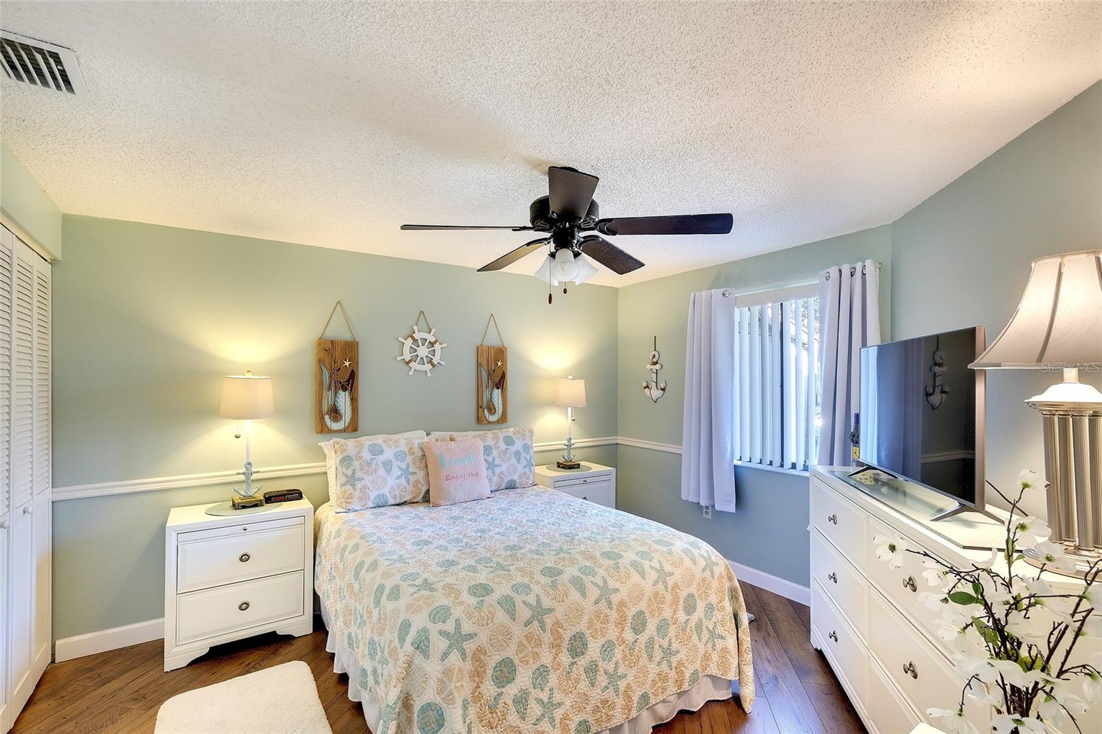 Image 12 of 24 For 5903 36th Avenue Circle W