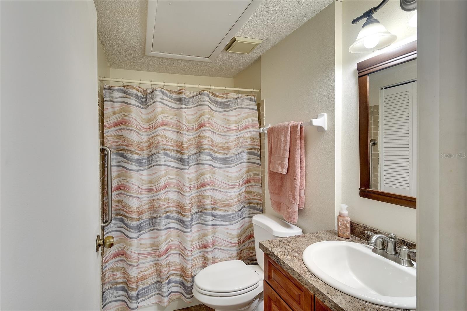 Image 14 of 24 For 5903 36th Avenue Circle W