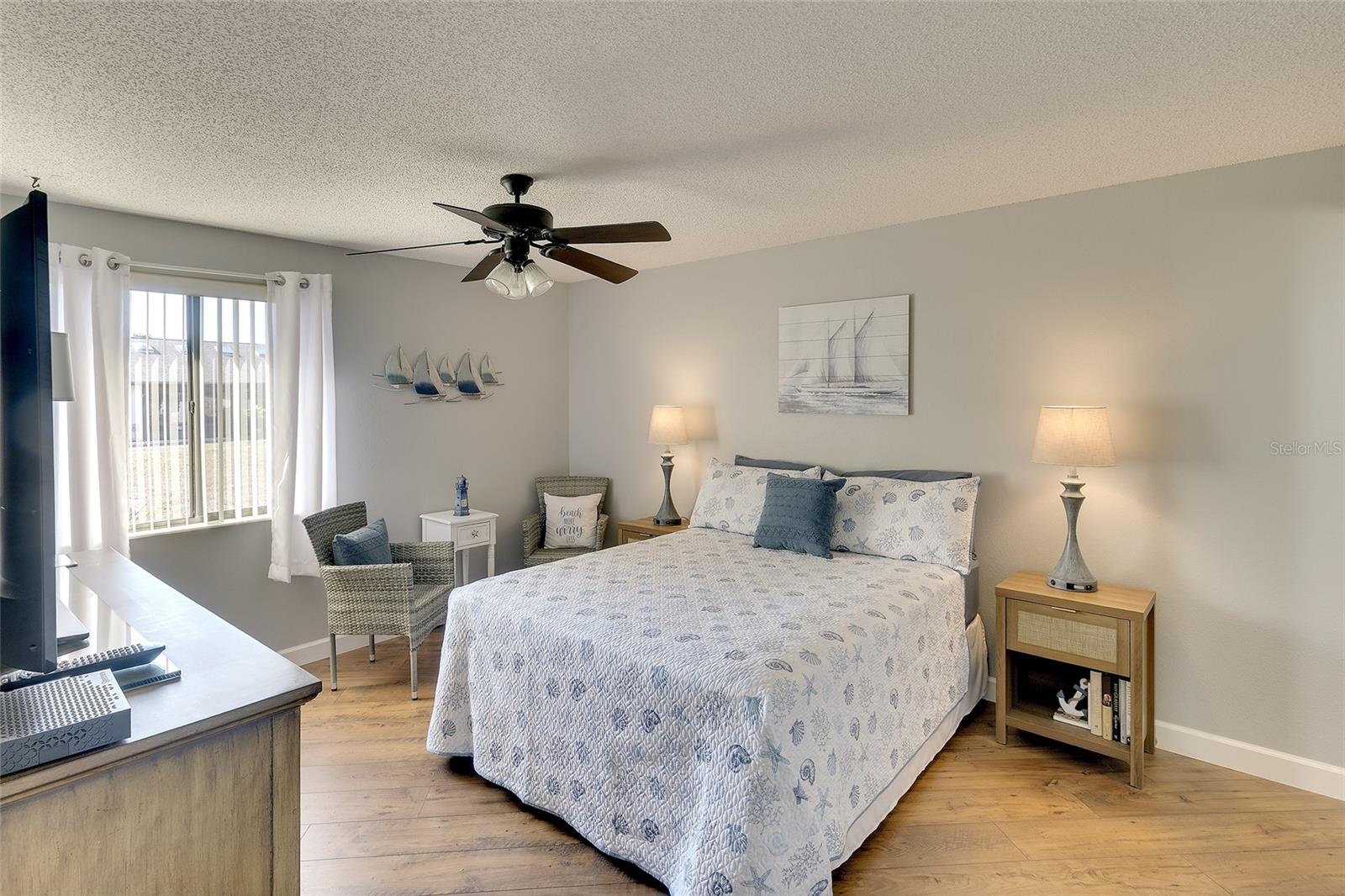 Image 15 of 24 For 5903 36th Avenue Circle W