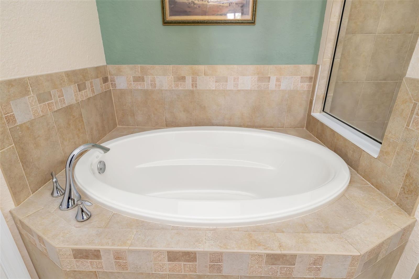 Image 19 of 50 For 243 Petrel Trail