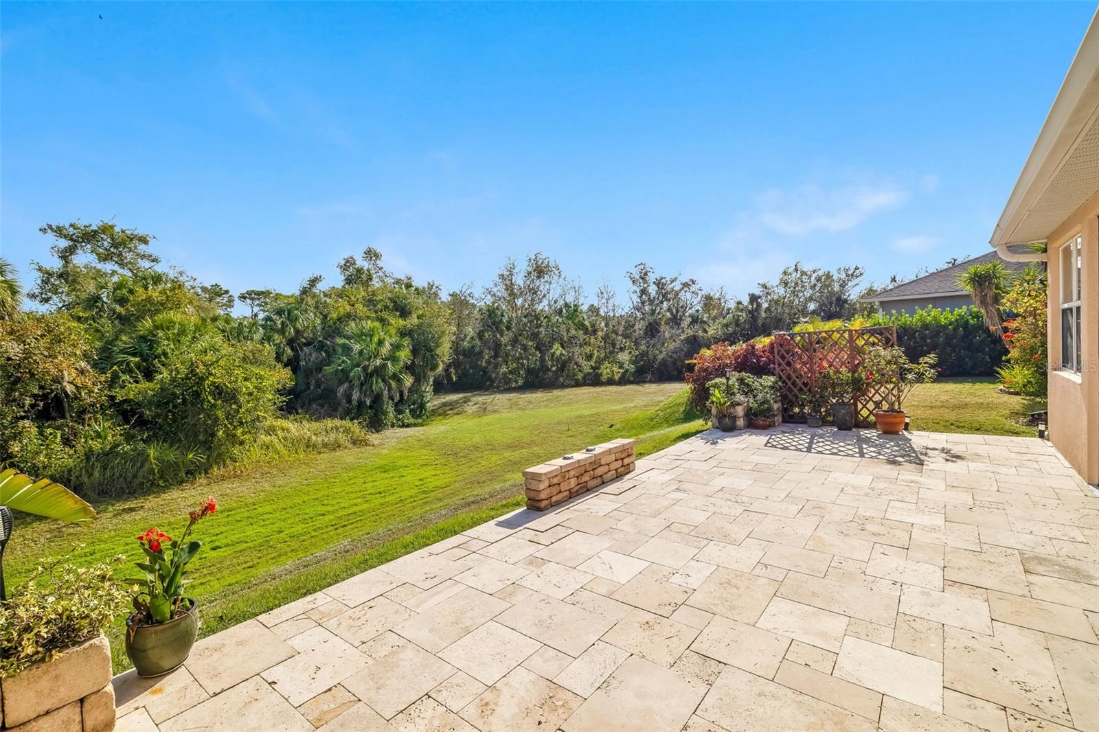 Image 8 of 50 For 243 Petrel Trail