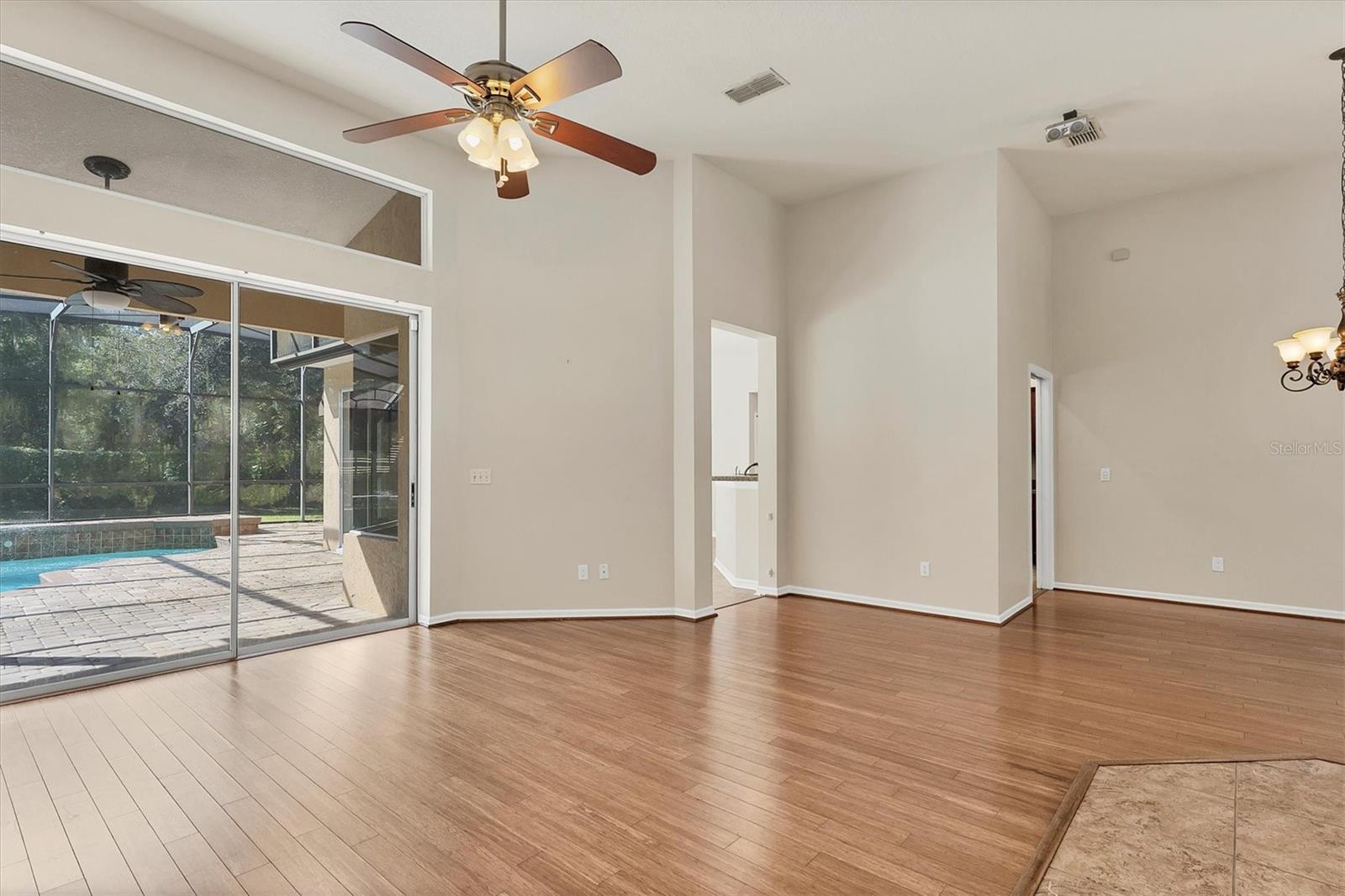 Image 10 of 49 For 5302 Forest Breeze Court