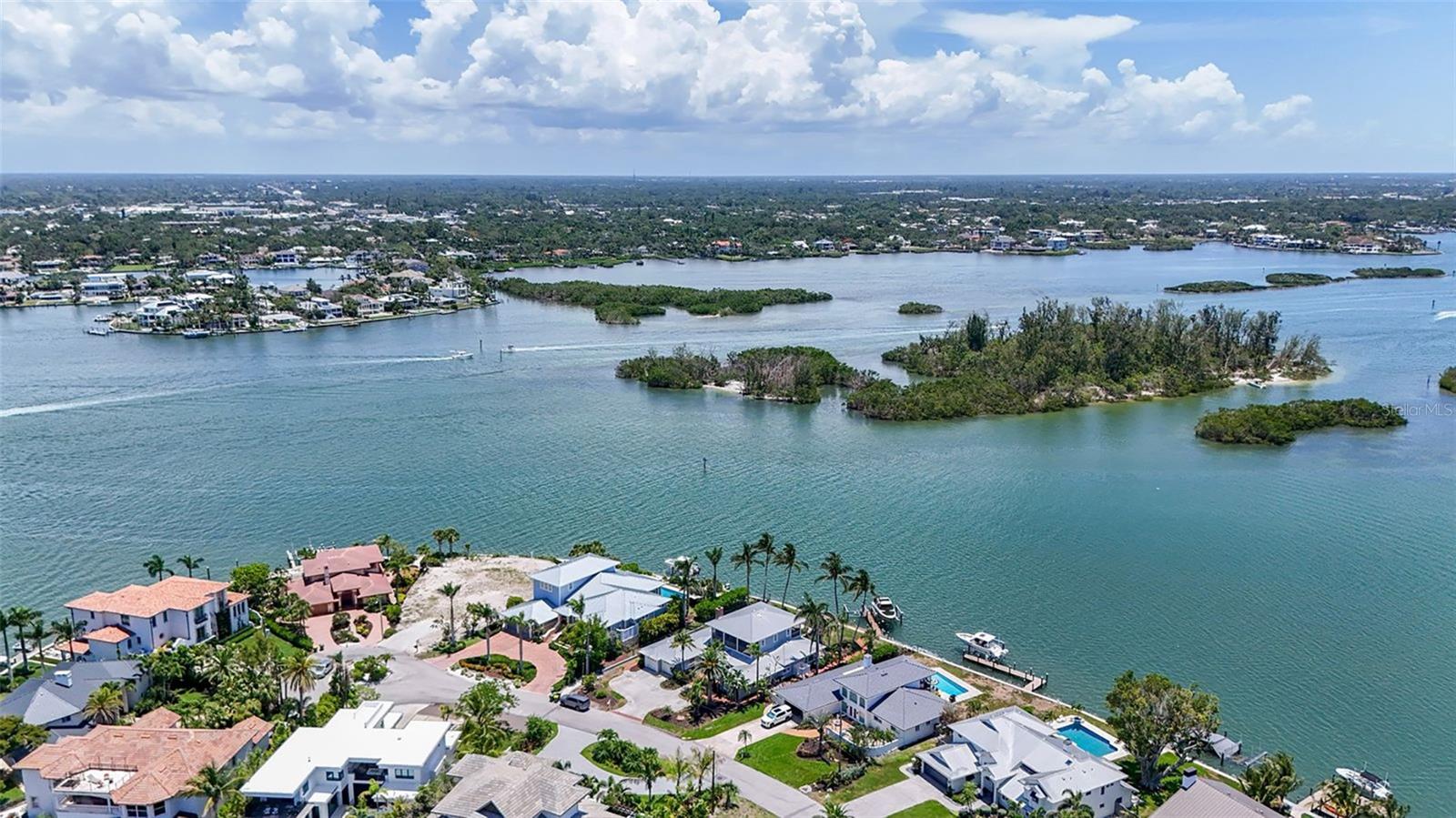 Image 3 of 100 For 878 Freeling Drive