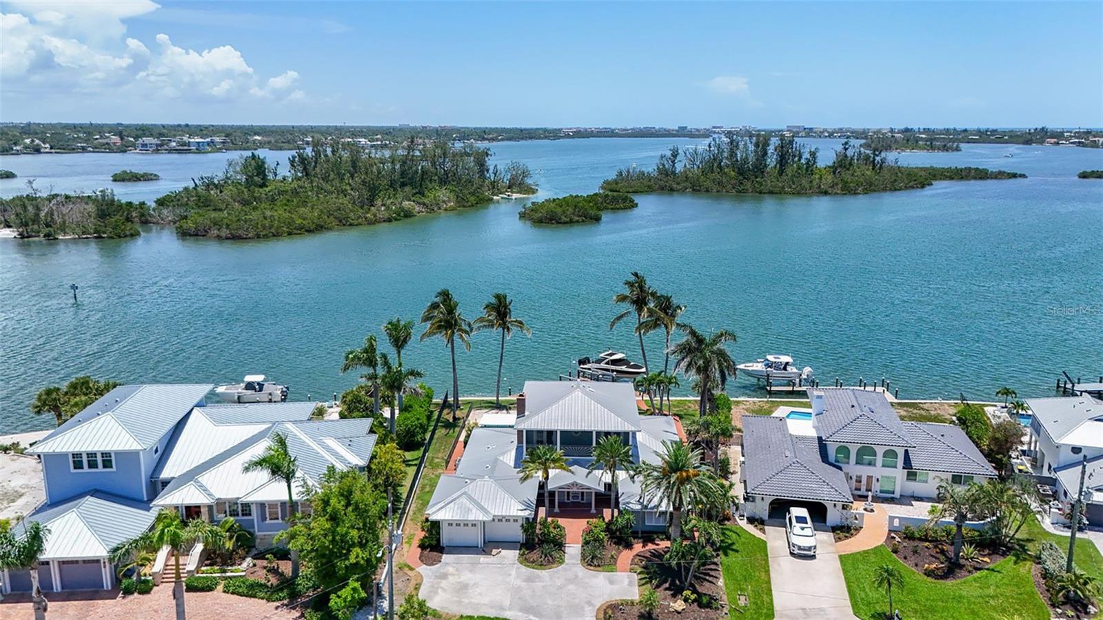 Image 5 of 100 For 878 Freeling Drive