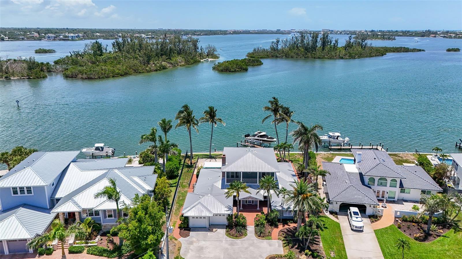 Image 7 of 100 For 878 Freeling Drive