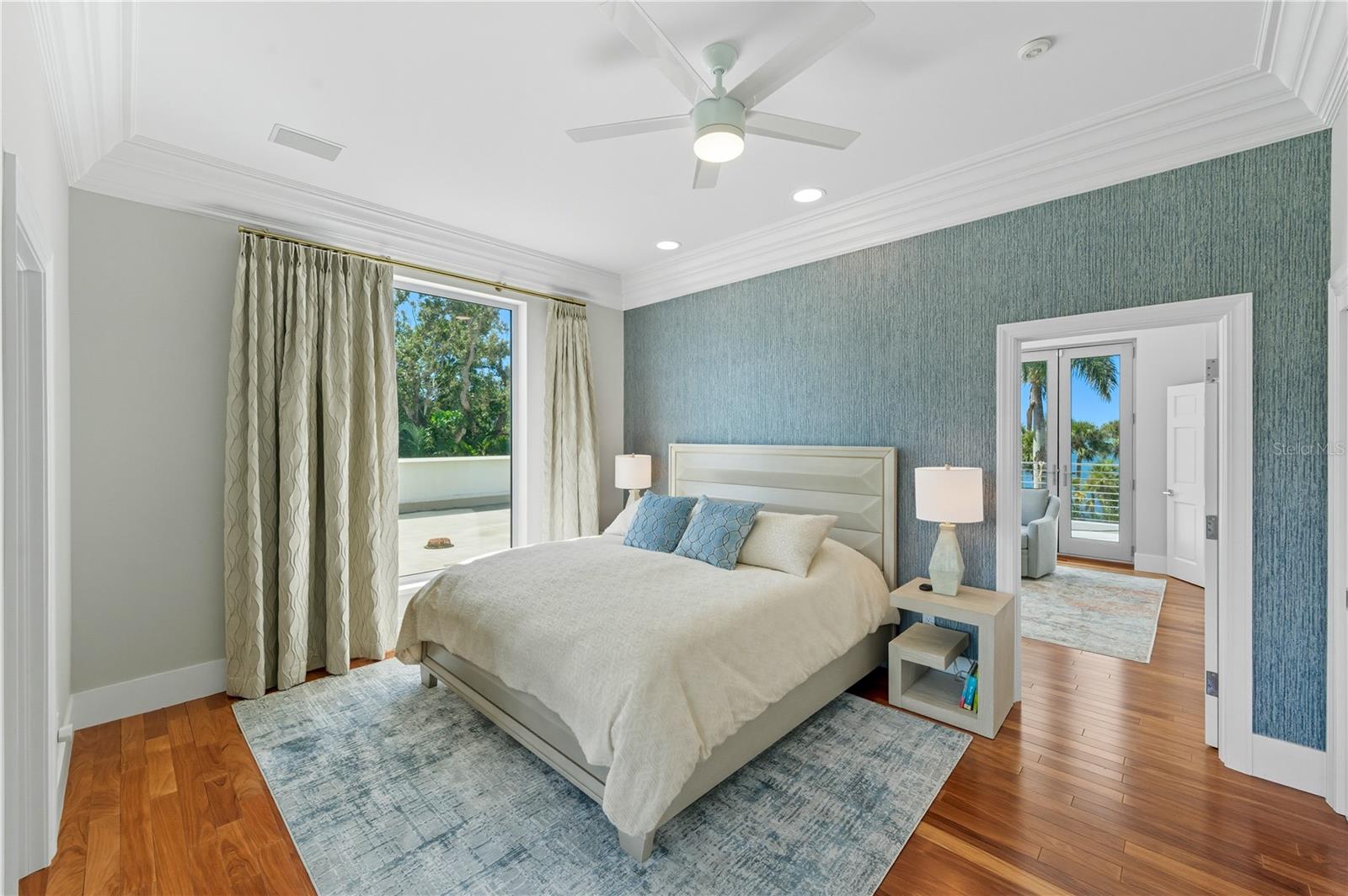 Image 17 of 90 For 3315 Bay Shore Road