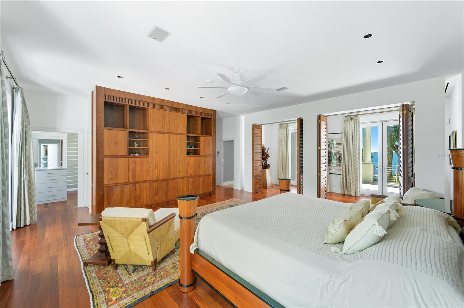 Image 26 of 90 For 3315 Bay Shore Road