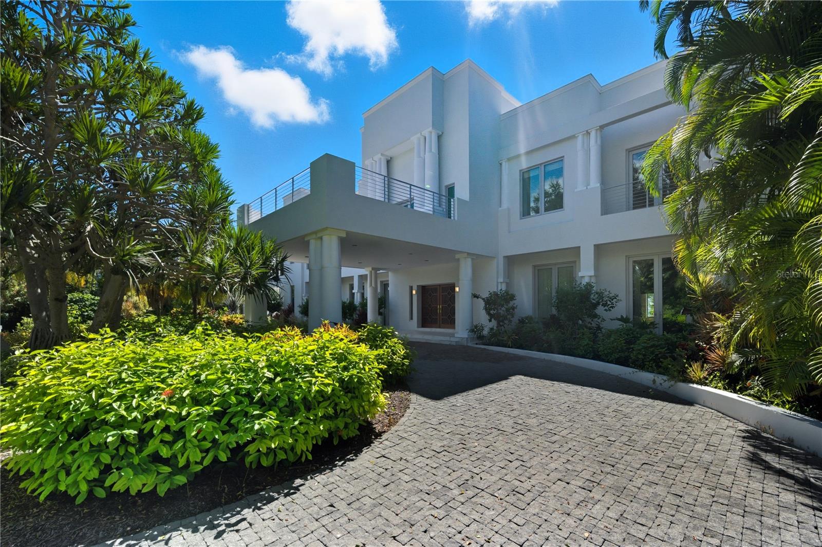 Image 3 of 90 For 3315 Bay Shore Road