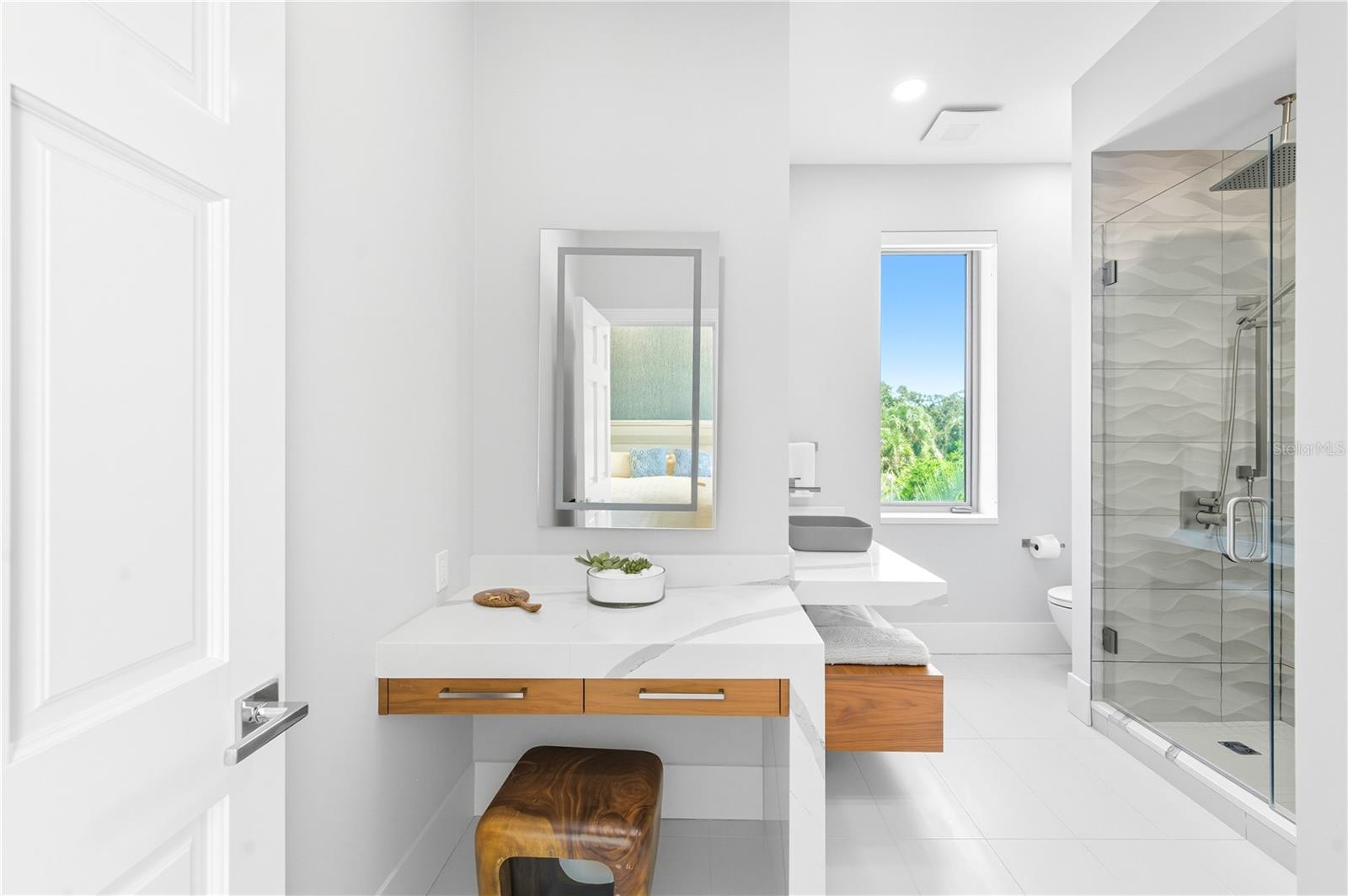 Image 36 of 90 For 3315 Bay Shore Road