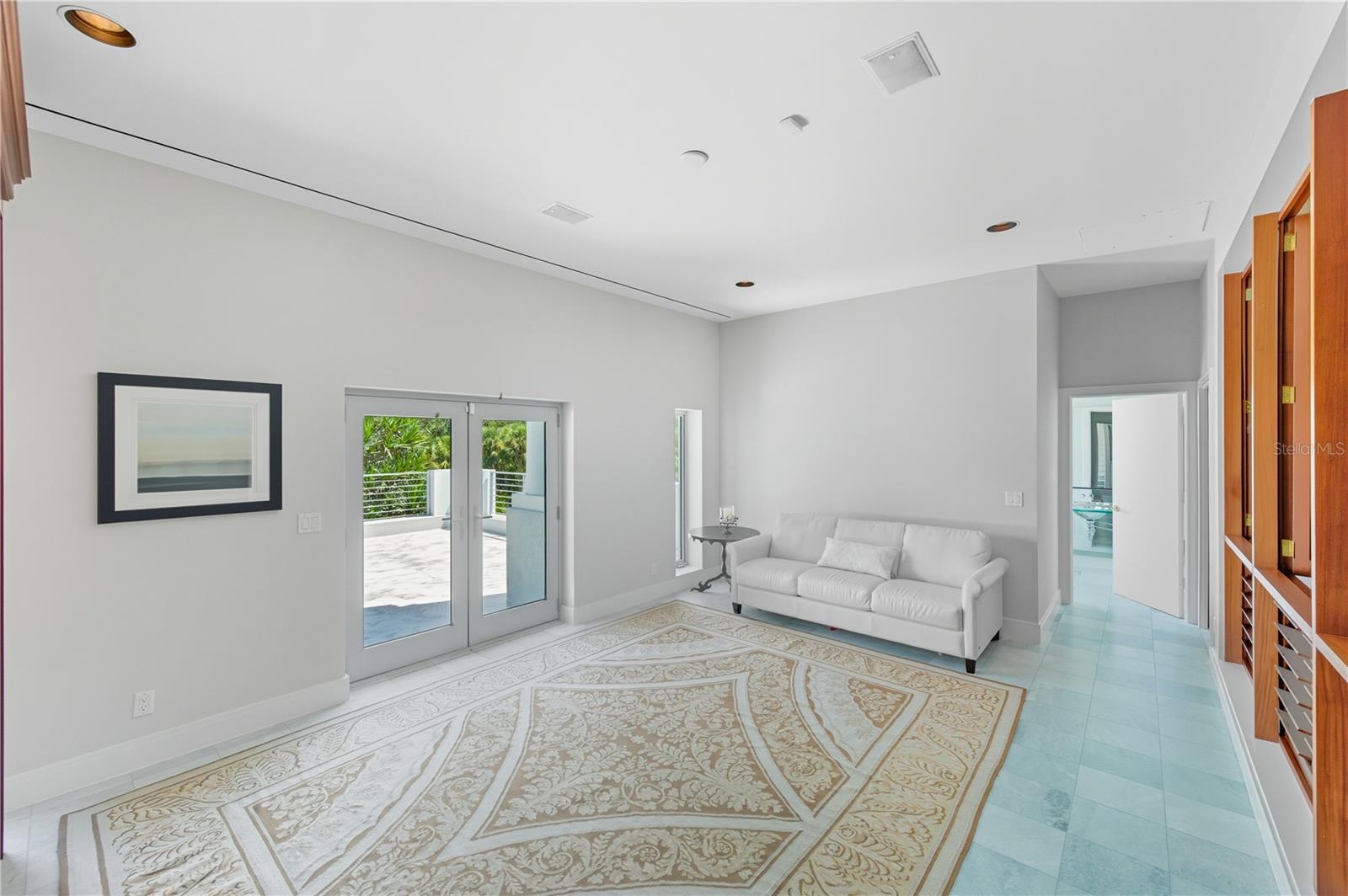 Image 37 of 90 For 3315 Bay Shore Road