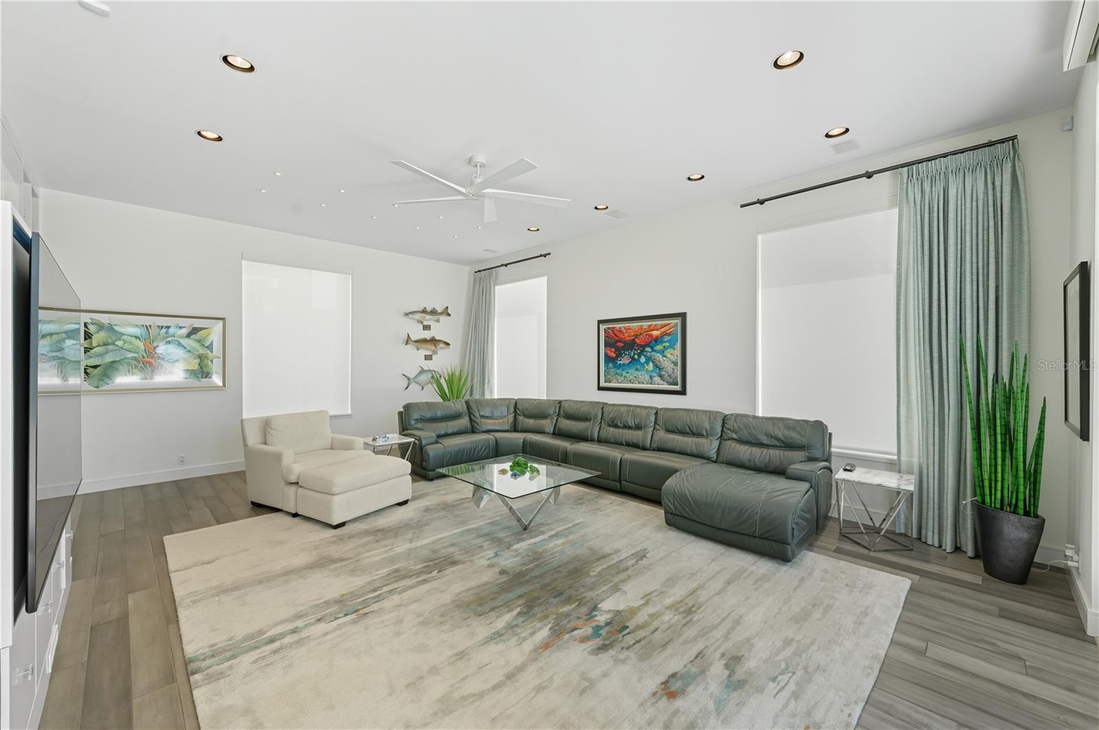 Image 56 of 90 For 3315 Bay Shore Road