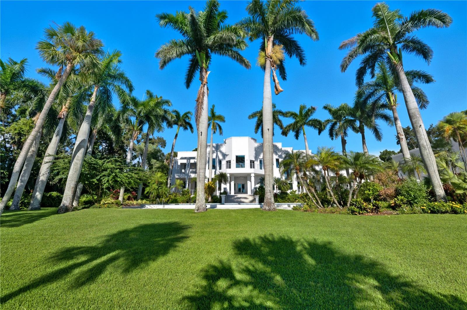 Image 72 of 90 For 3315 Bay Shore Road