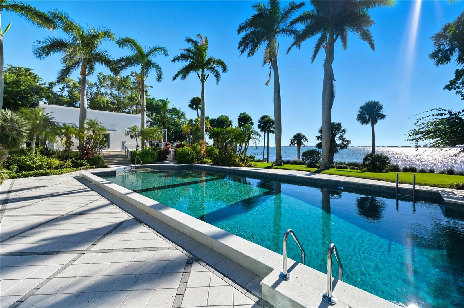 Image 73 of 90 For 3315 Bay Shore Road