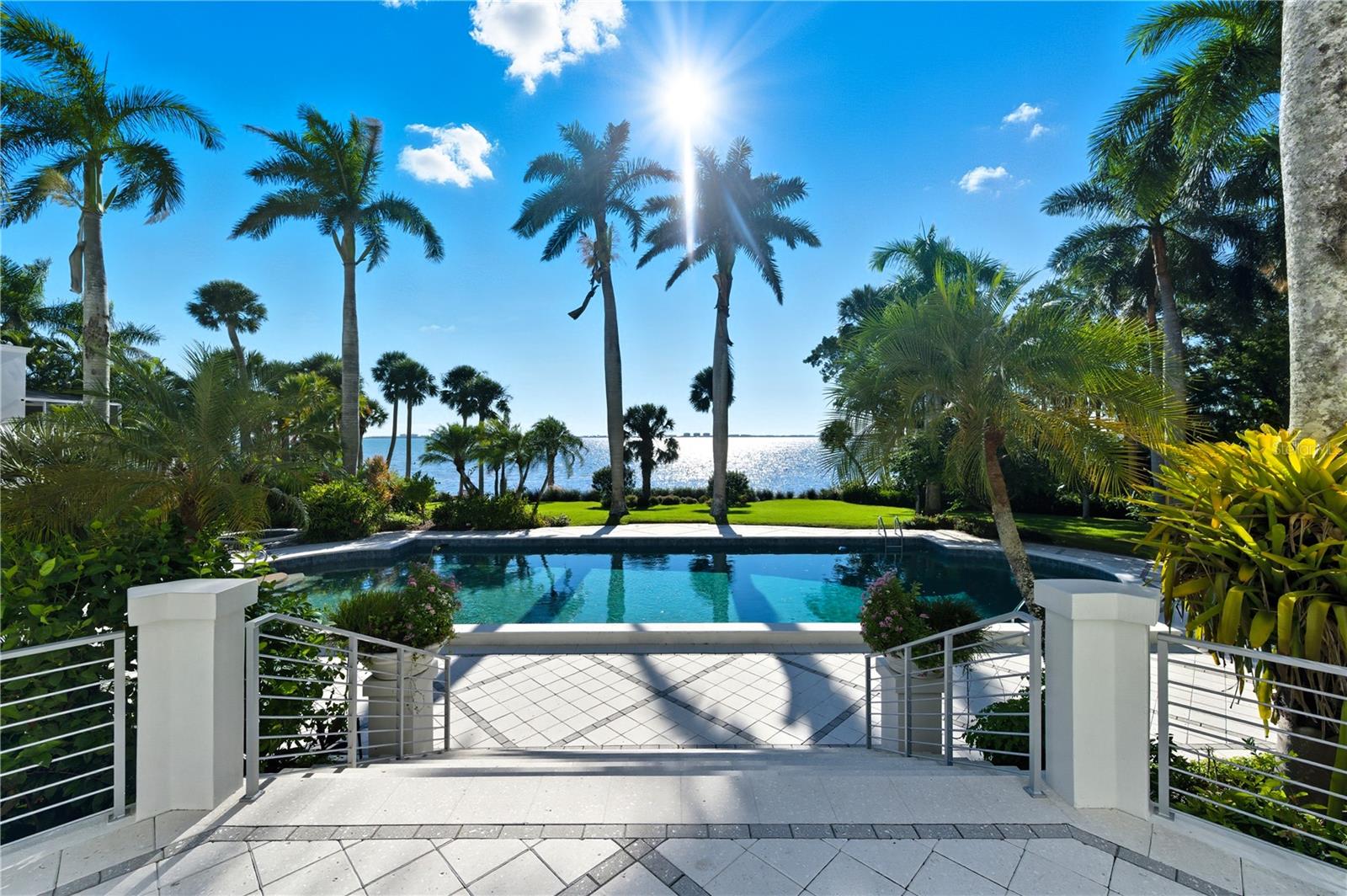 Image 74 of 90 For 3315 Bay Shore Road