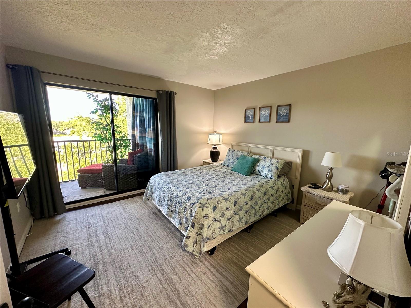 Image 11 of 15 For 6116 43rd Street W 401d