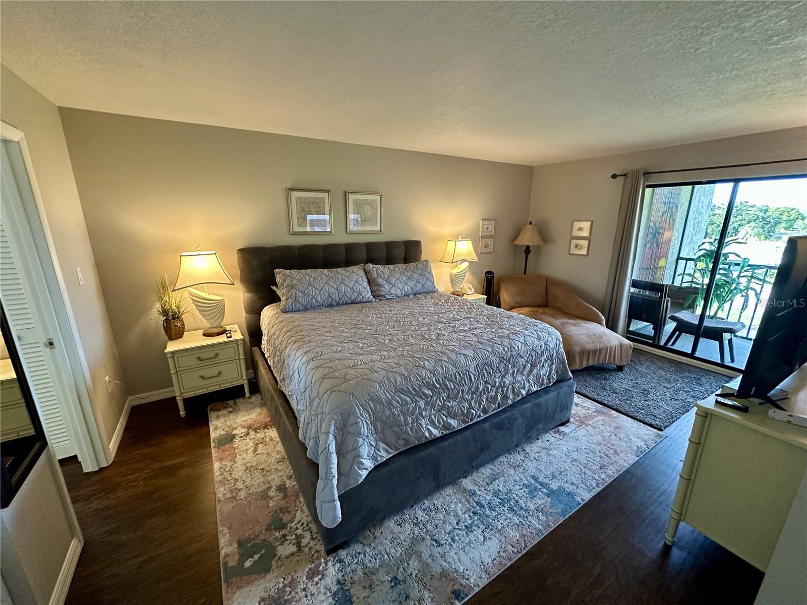 Image 9 of 15 For 6116 43rd Street W 401d