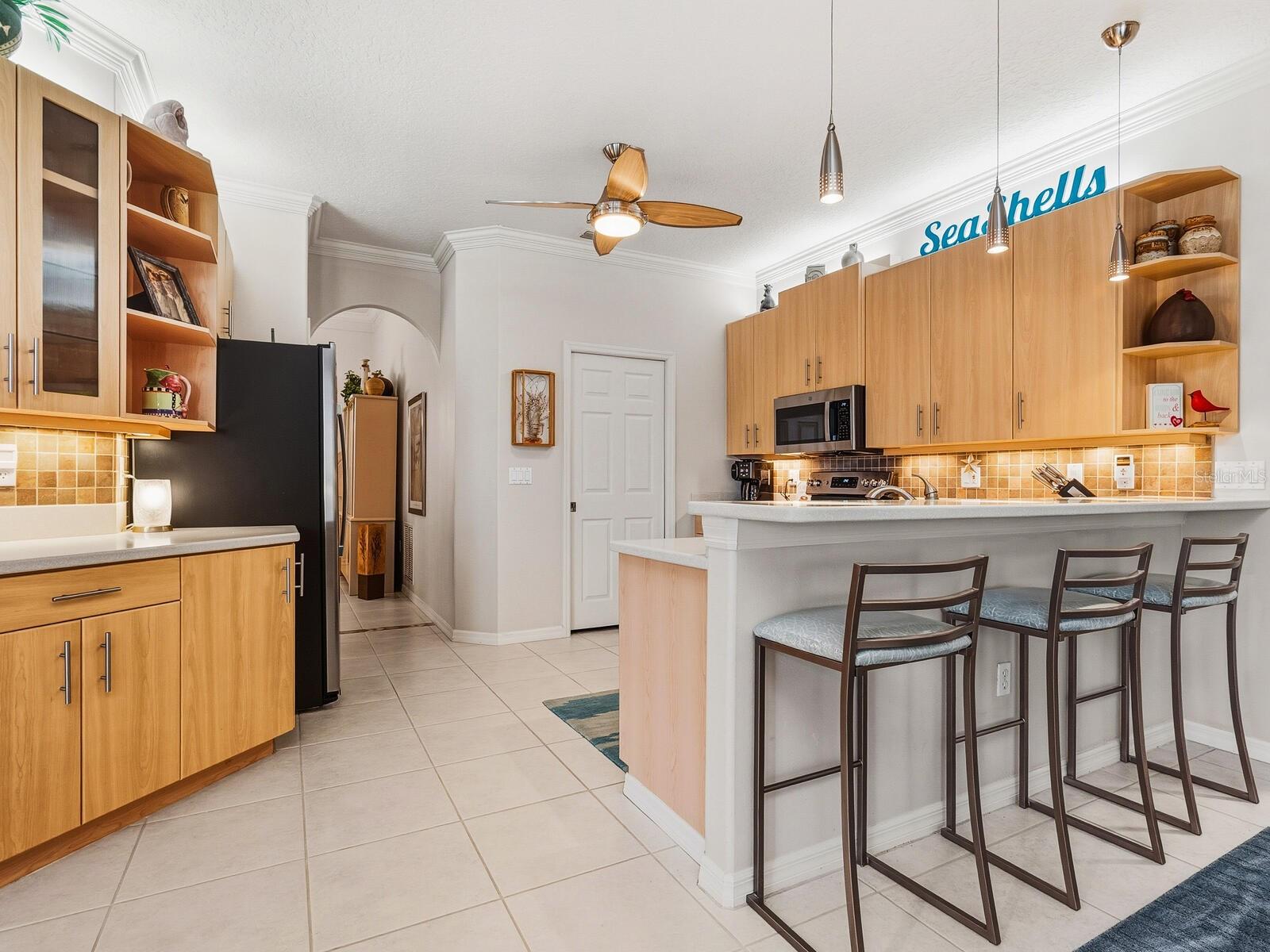 Image 6 of 40 For 4467 Golden Lake Drive