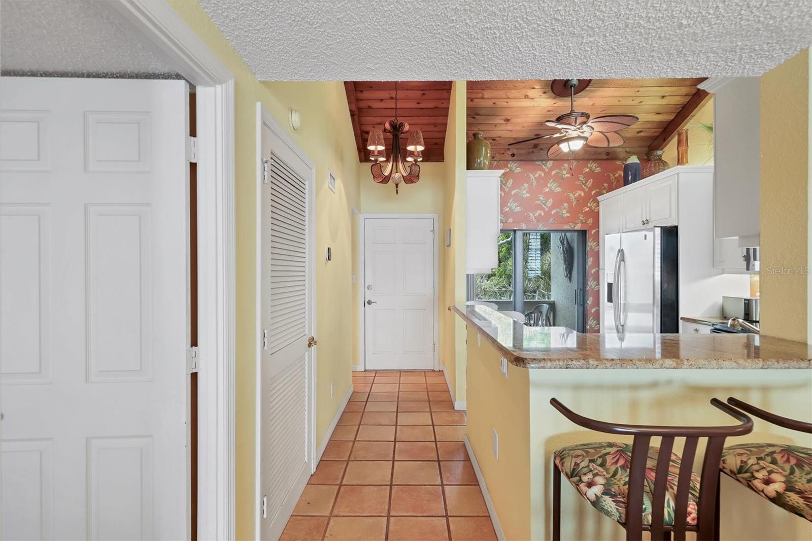 Image 18 of 61 For 5270 Gulf Of Mexico Drive 508