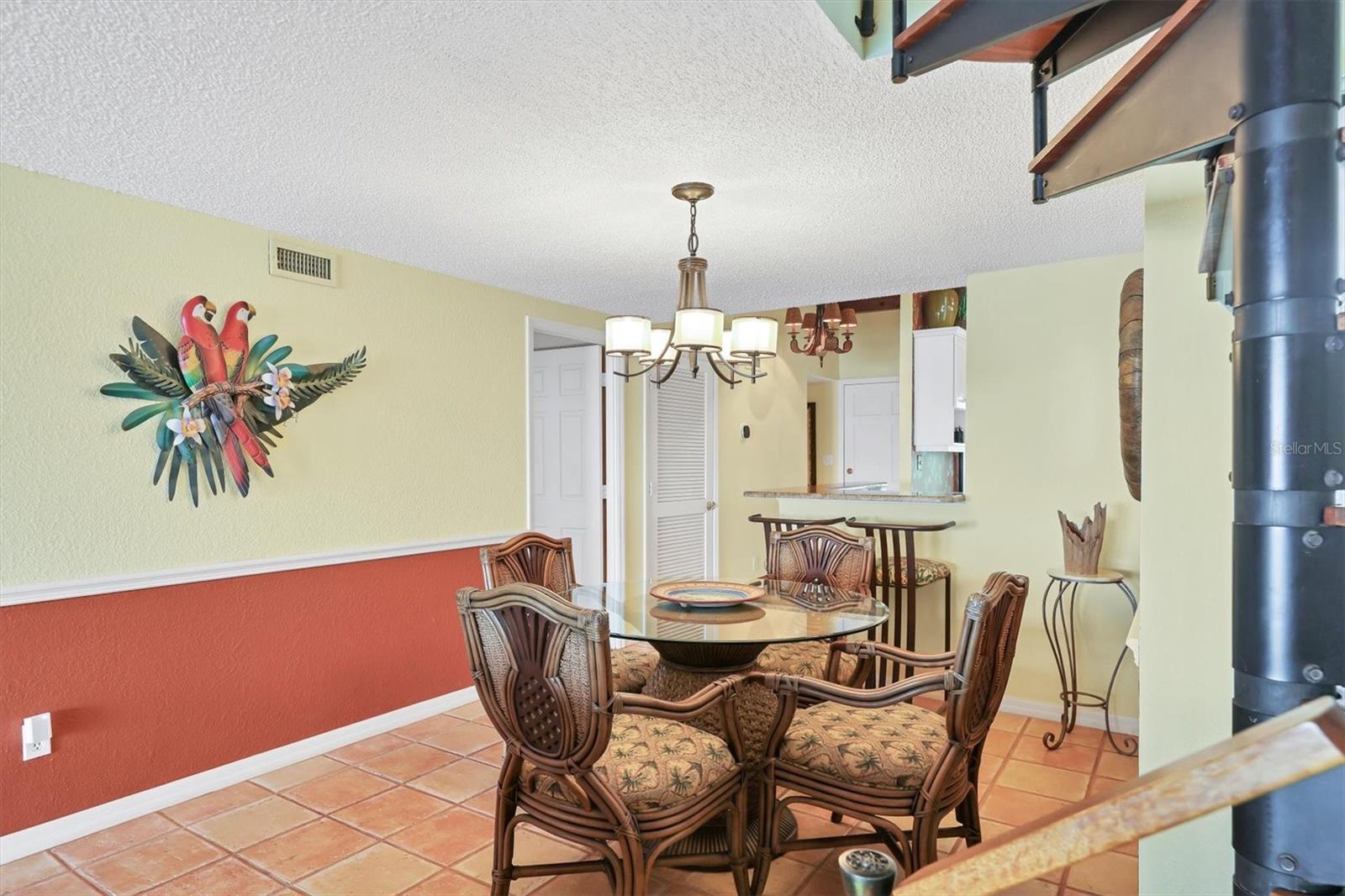 Image 22 of 61 For 5270 Gulf Of Mexico Drive 508