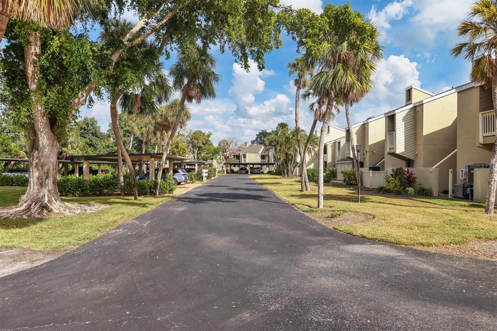 Image 37 of 61 For 5270 Gulf Of Mexico Drive 508