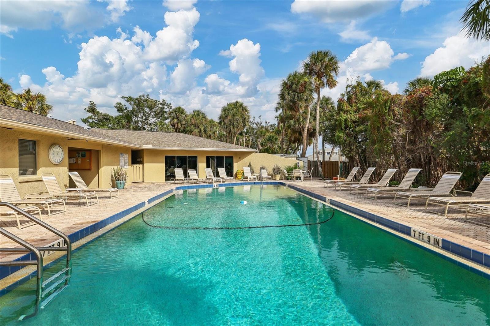 Image 42 of 61 For 5270 Gulf Of Mexico Drive 508