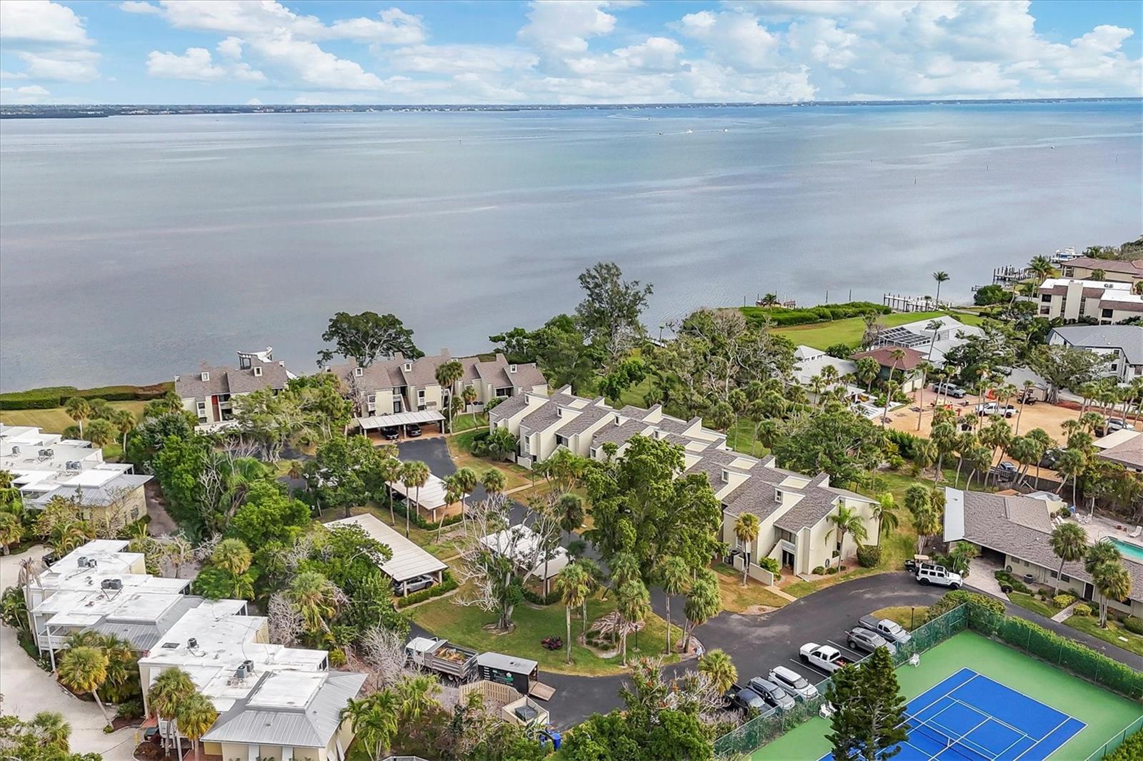 Image 53 of 61 For 5270 Gulf Of Mexico Drive 508