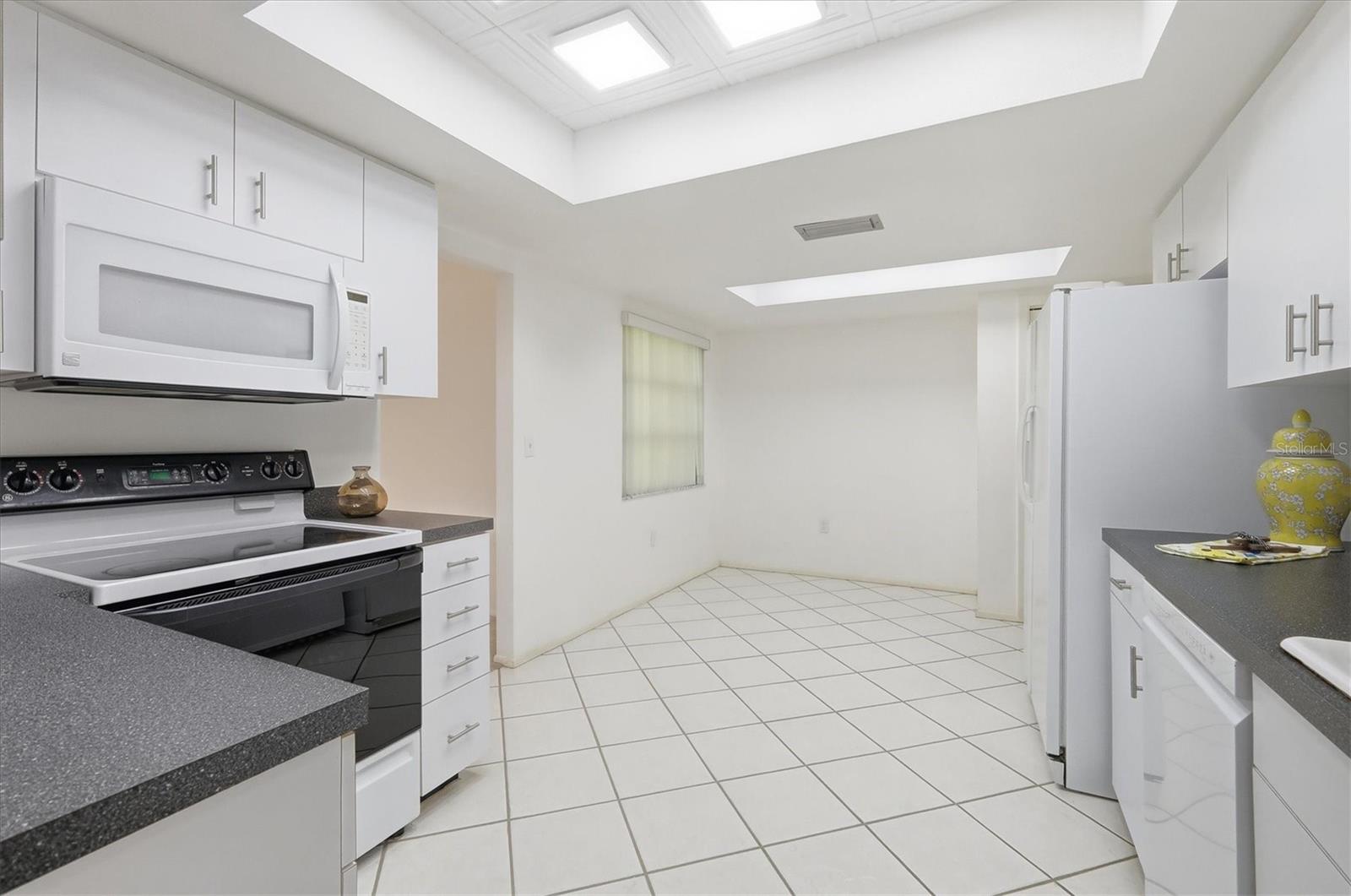 Image 15 of 40 For 6811 10th Avenue W