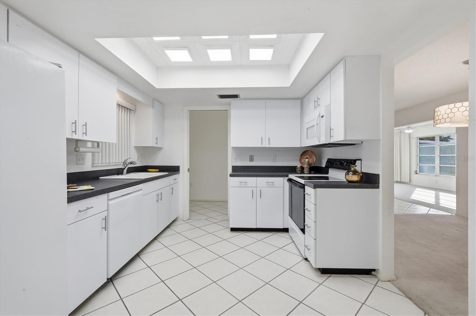 Image 20 of 40 For 6811 10th Avenue W