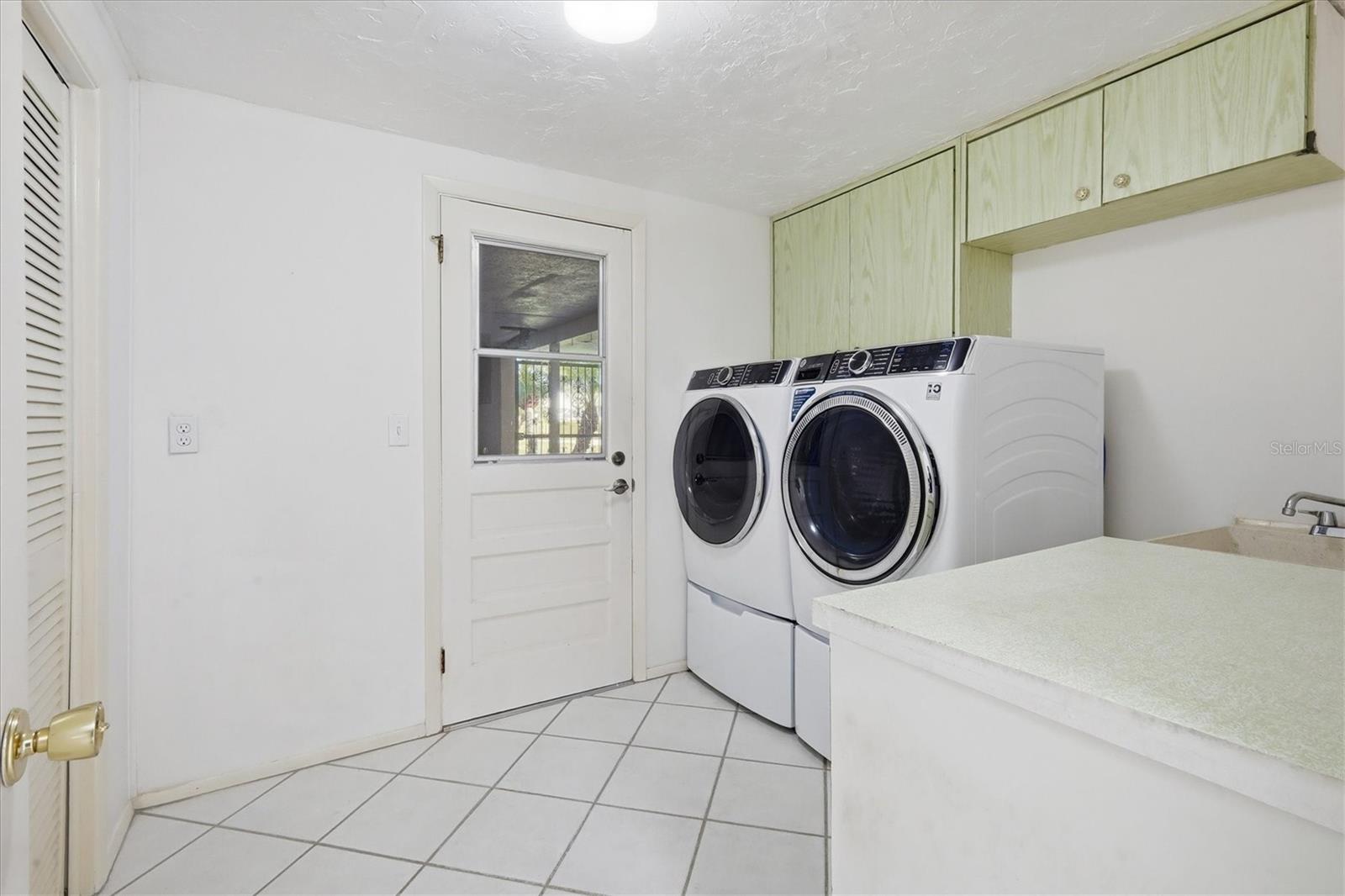 Image 27 of 40 For 6811 10th Avenue W