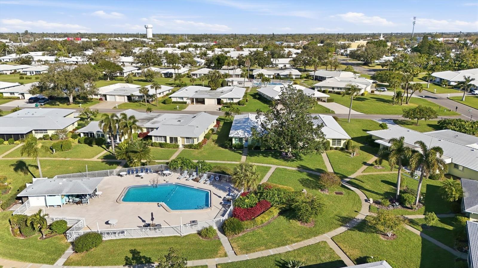 Image 37 of 40 For 6811 10th Avenue W