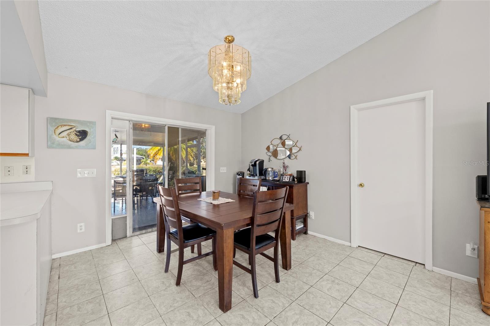 Image 8 of 25 For 5612 22nd Street E