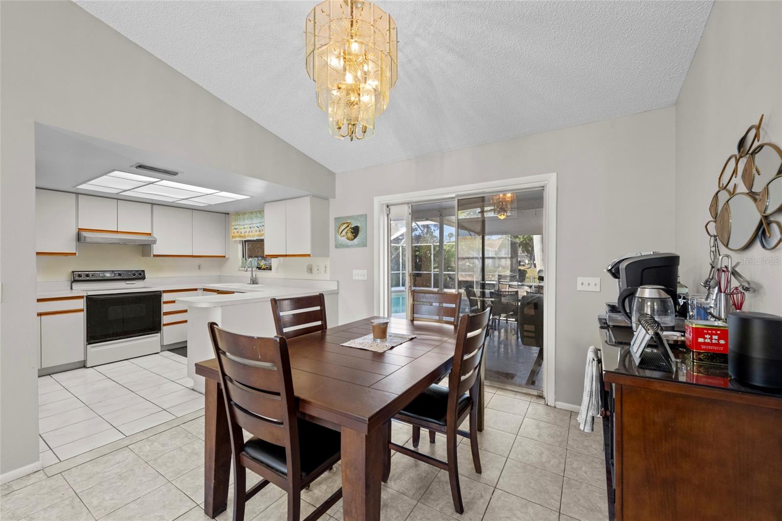 Image 9 of 25 For 5612 22nd Street E