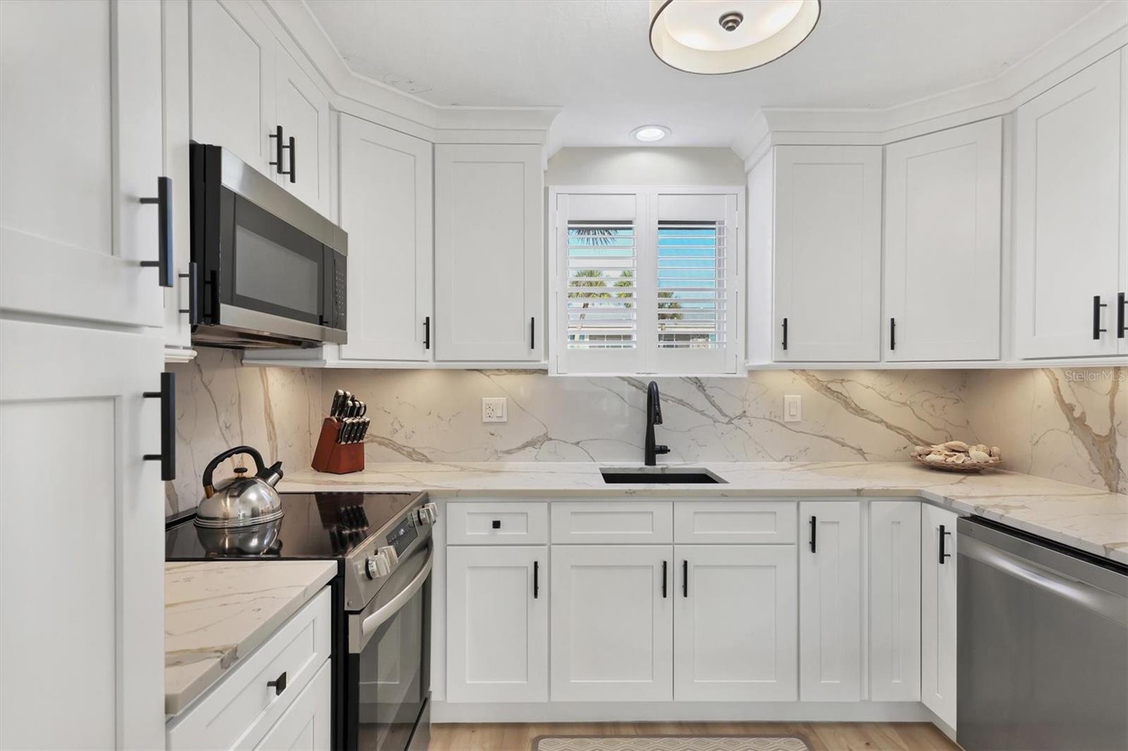 Image 12 of 49 For 500 Washington Drive 5a